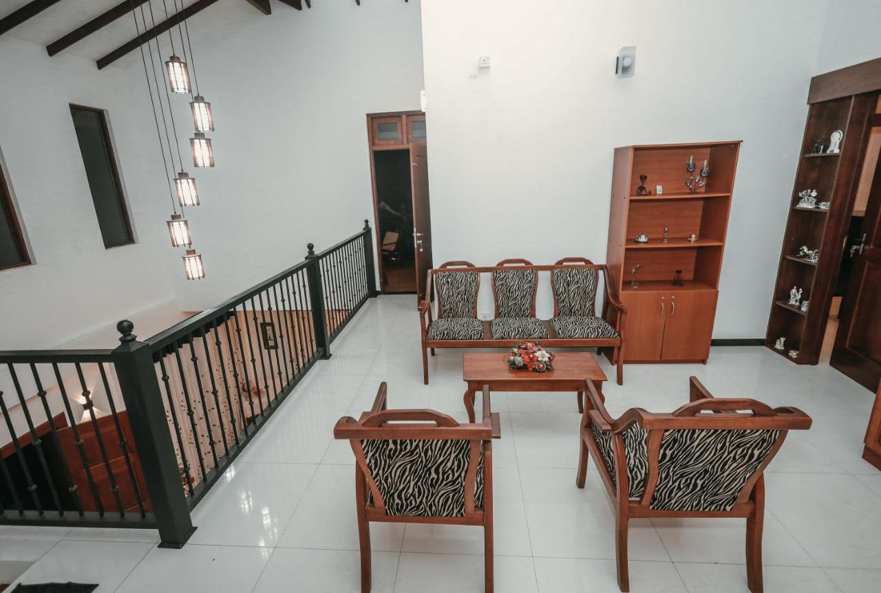 Howick Residence Катунаяка Экстерьер фото